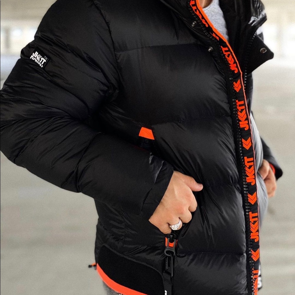 Jacket - Picture 4 of 4